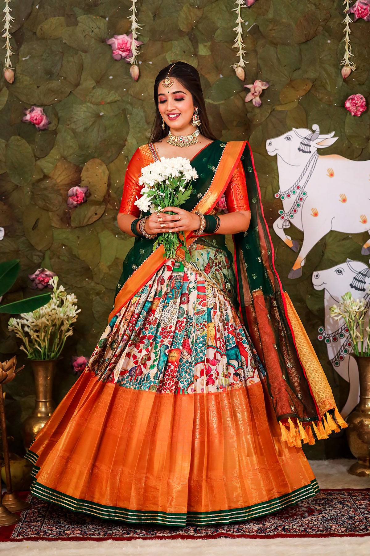 Actress Sadha looks in orange Half saree photoshoot : r/cineglams