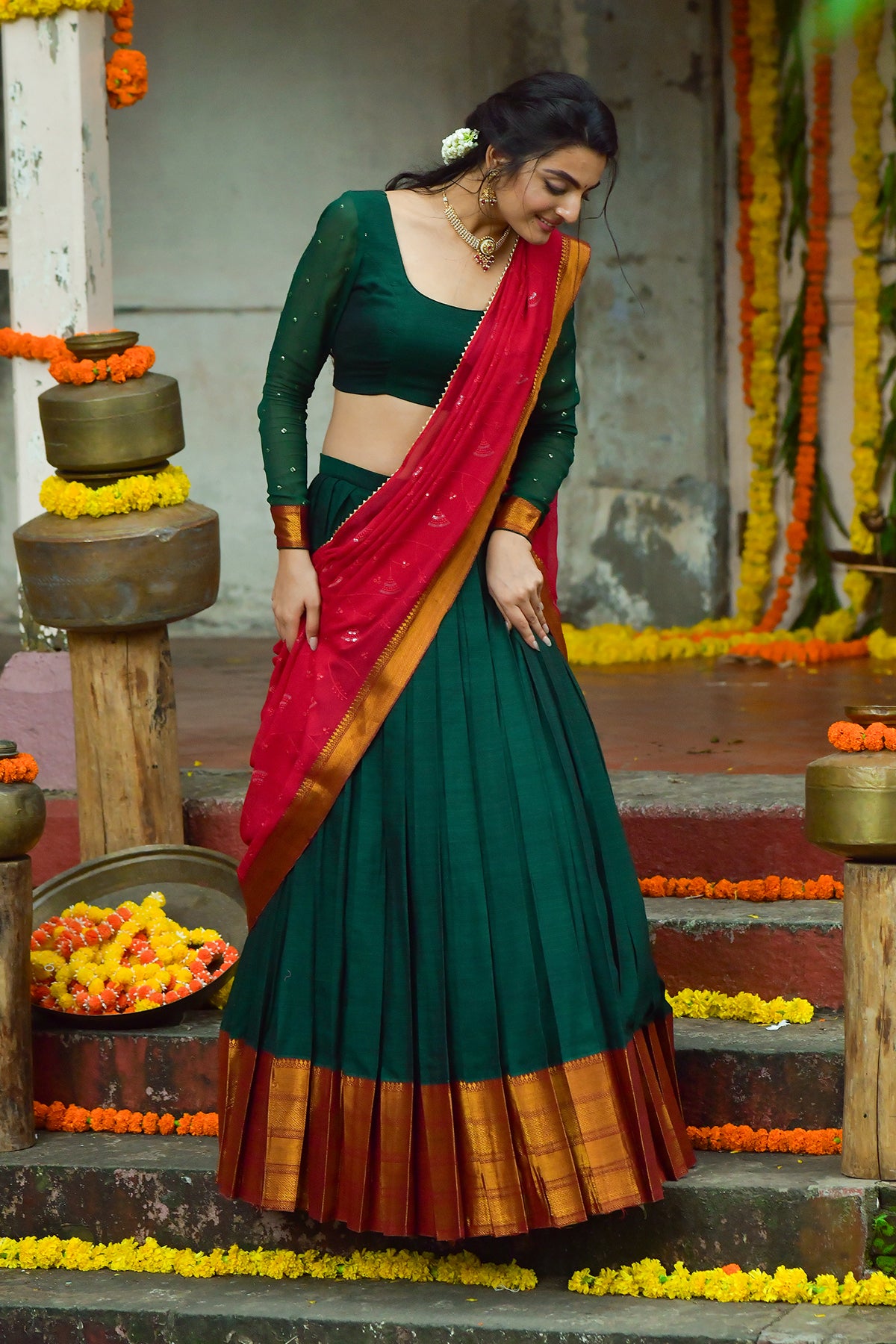 Dhruvika Handloom Lehenga Set