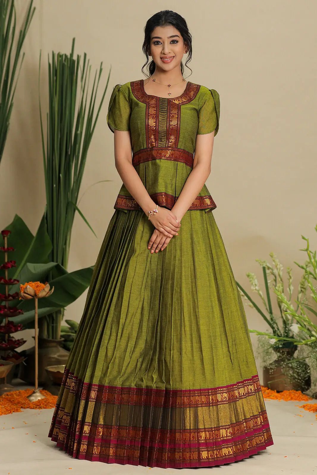 Vishruti Narayanpet Handloom (Dress) in Olive