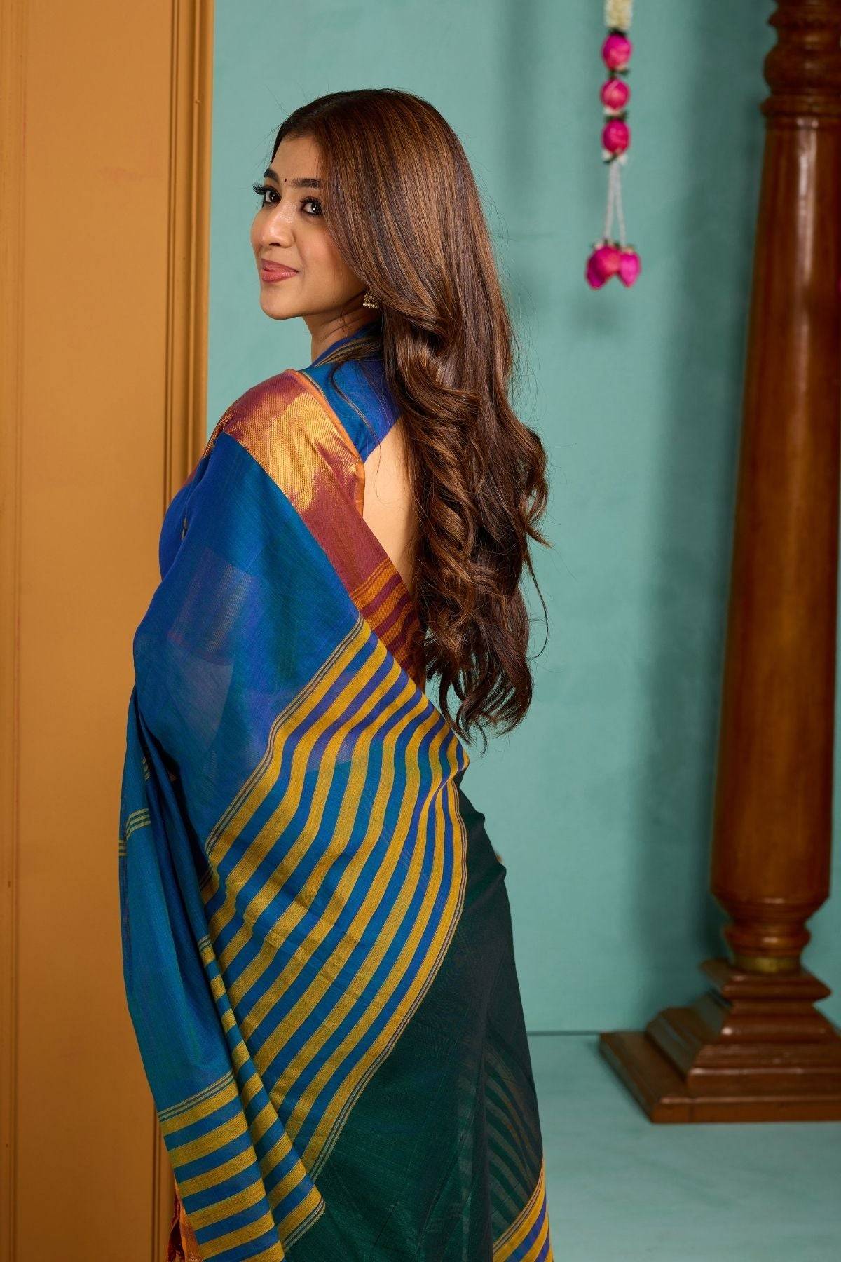 Back view of Babita Handloom Saree in royal blue