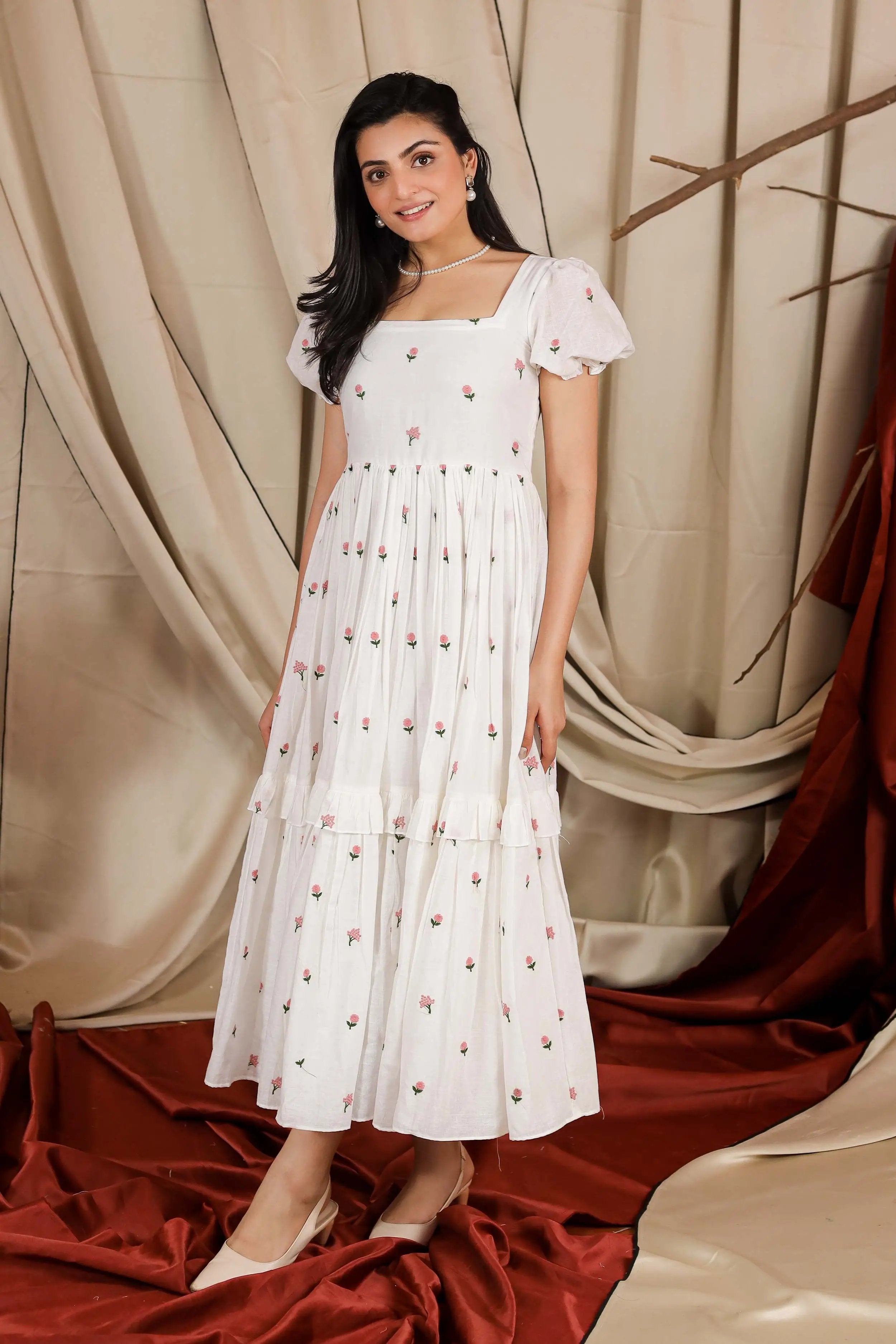Isabella Summer Midi Dress in White - Bullionknot