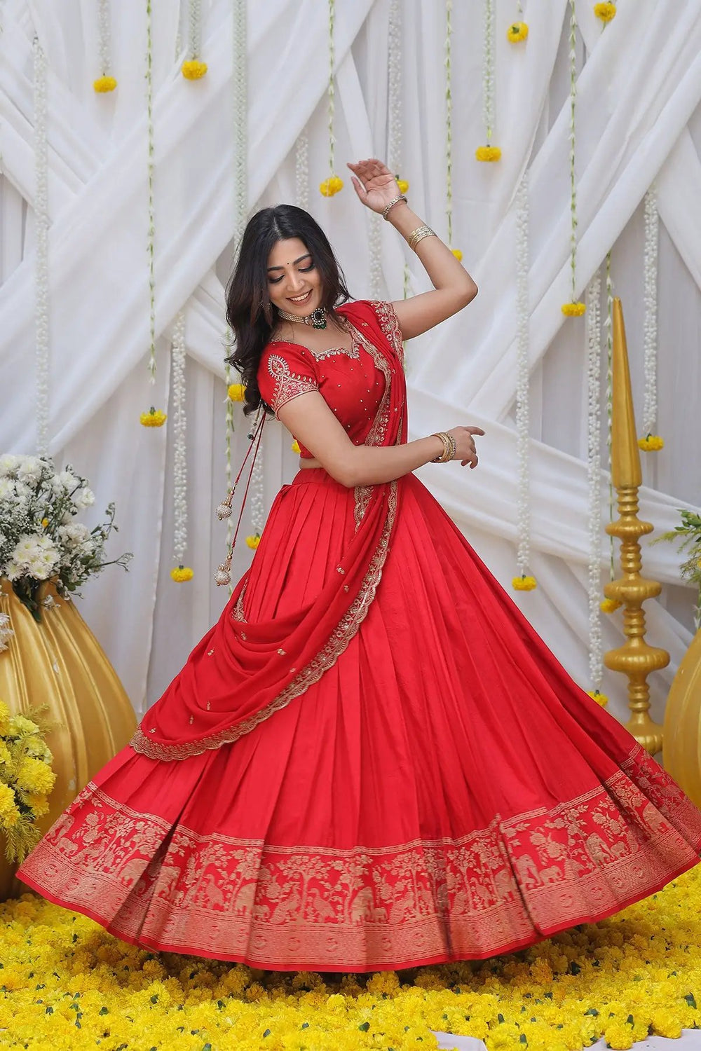 Buy Lehenga - Maharani Half Saree Set in Red at bullionknot