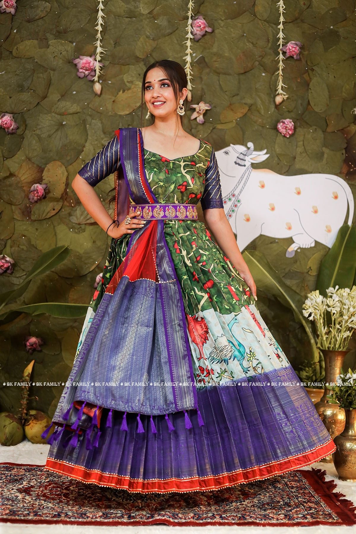 Pattu Sarees - Latest Wedding Pattu Sarees Designs 2021 online at Best  Prices in India | Flipkart.com